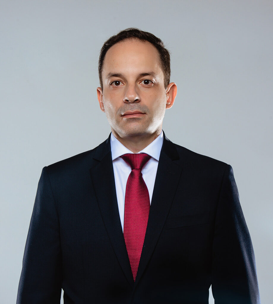 Alex de Araújo Vieira Advogado e Sócio Fundador